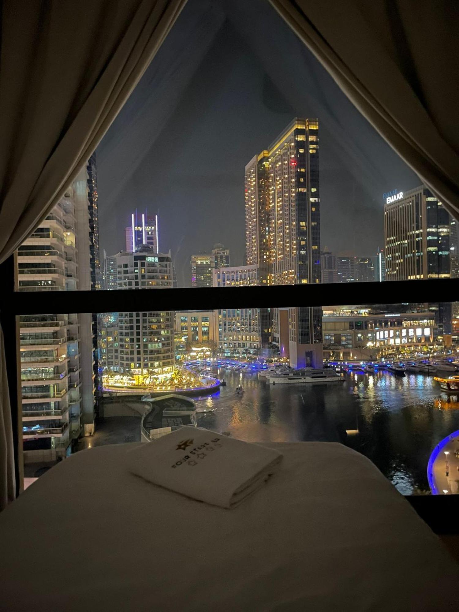 Four Stars Dubai Marina Jbr Hotel Exterior photo