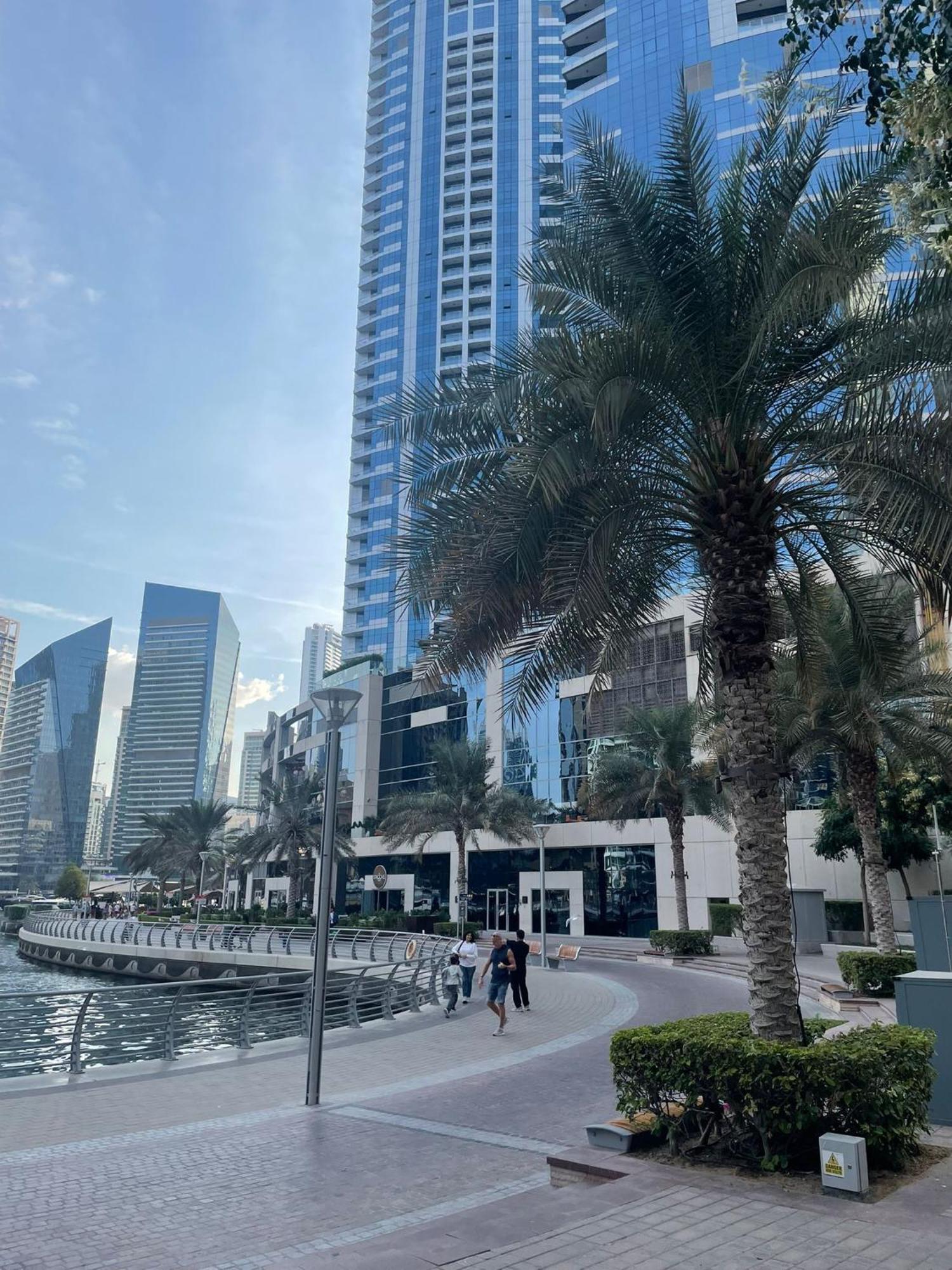 Four Stars Dubai Marina Jbr Hotel Exterior photo