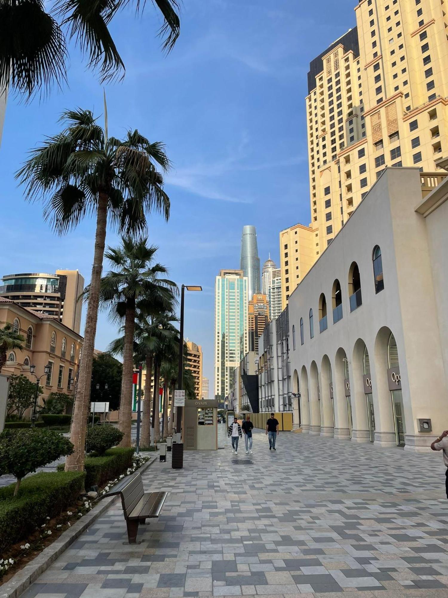 Four Stars Dubai Marina Jbr Hotel Exterior photo